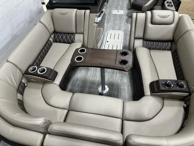 Slide: The Image of Bennington 23 RSR SPS Tritoon Pontoon 2025 - 7