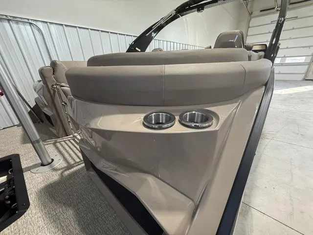 Slide: The Image of Bennington 25QFB ESP Tri-Toon Pontoon 2025 - 16