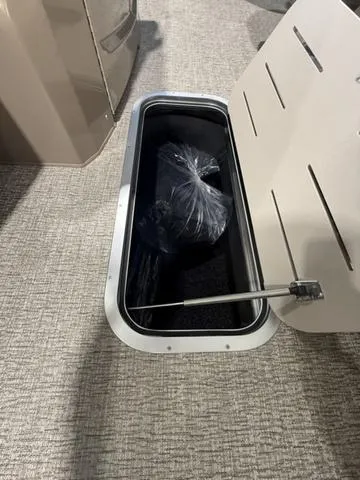 Slide: The Image of Bennington 25QFB ESP Tri-Toon Pontoon 2025 - 37