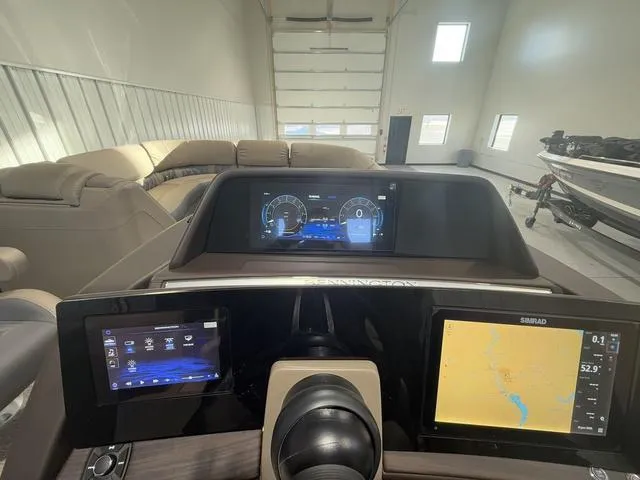 Slide: The Image of Bennington 25QFB ESP Tri-Toon Pontoon 2025 - 51