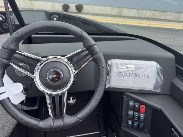 Slide: The Image of Alumacraft 185X Competitor Sport FSX LUX 2025 - 16