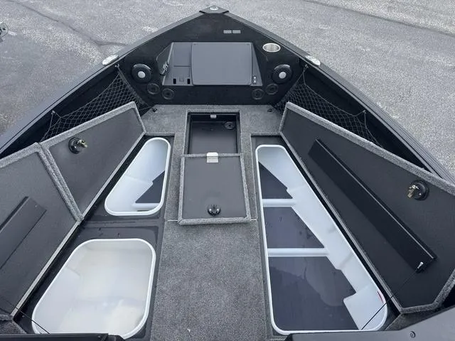 Slide: The Image of Alumacraft 185X Competitor Sport FSX LUX 2025 - 21