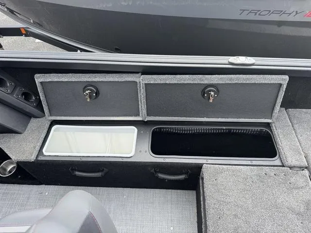 Slide: The Image of Alumacraft 185X Competitor Sport FSX LUX 2025 - 4