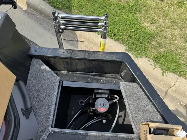 Slide: The Image of Alumacraft Trophy 185X Sport Rotax S 2025 - 3