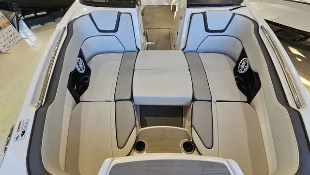 Slide: The Image of Yamaha AR250 2023 - 17