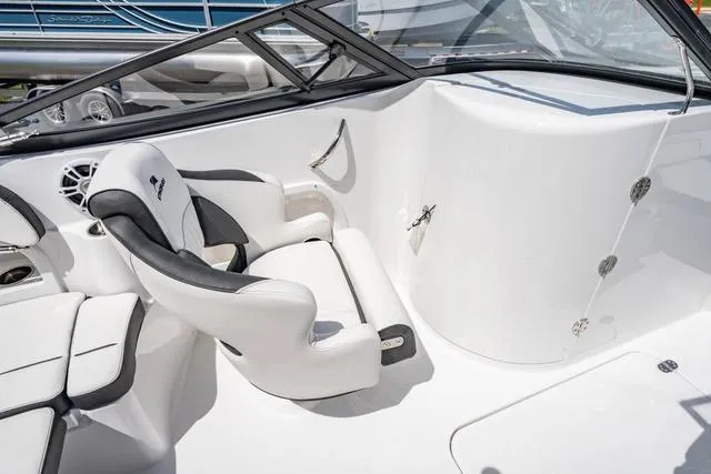 Slide: The Image of Stingray 211 DC 2025 - 10