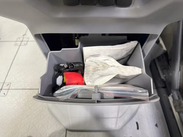 Slide: The Image of Sea-Doo Switch™ Cruise Limited 21 - 230 Hp Painted 2025 - 40