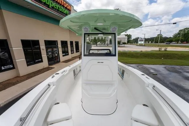 Slide: The Image of Sea Pro 242 Center Console 2025 - 14