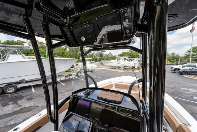 Slide: The Image of Sea Pro 222 Center Console 2025 - 17