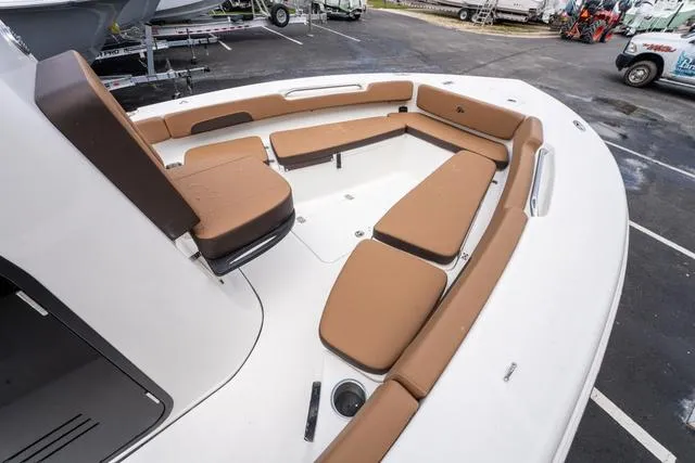 Slide: The Image of Sea Pro 202 Center Console 2025 - 12