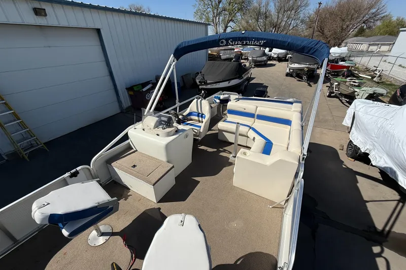 Slide: The Image of Suncruiser Bimini 214 2006 - 11