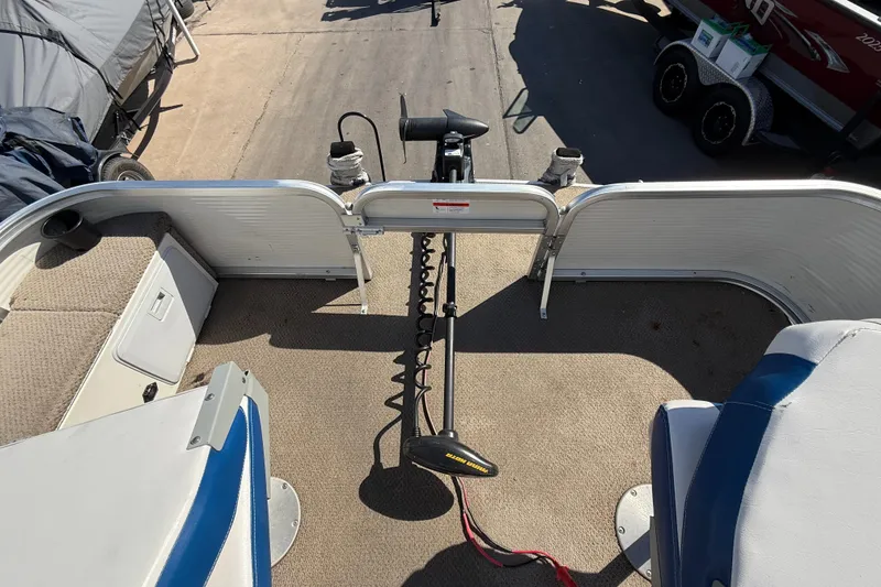 Slide: The Image of Suncruiser Bimini 214 2006 - 12