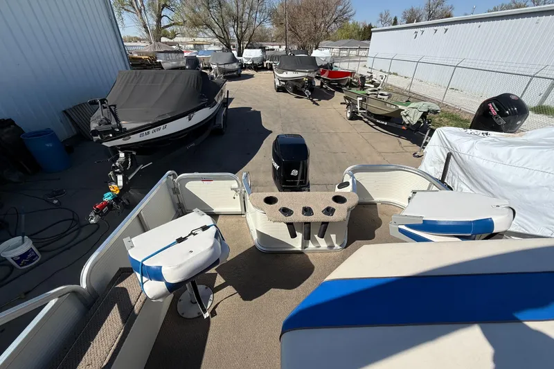 Slide: The Image of Suncruiser Bimini 214 2006 - 13