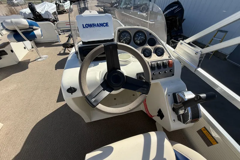 Slide: The Image of Suncruiser Bimini 214 2006 - 9