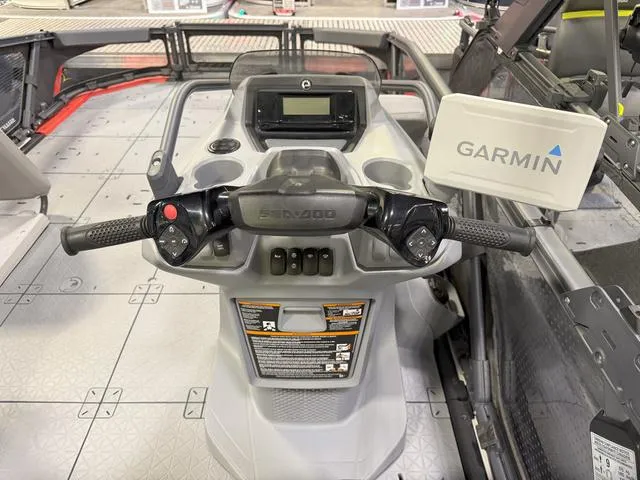 Slide: The Image of Sea-Doo Switch™ Cruise Limited 21 - 230 Hp Painted 2025 - 34