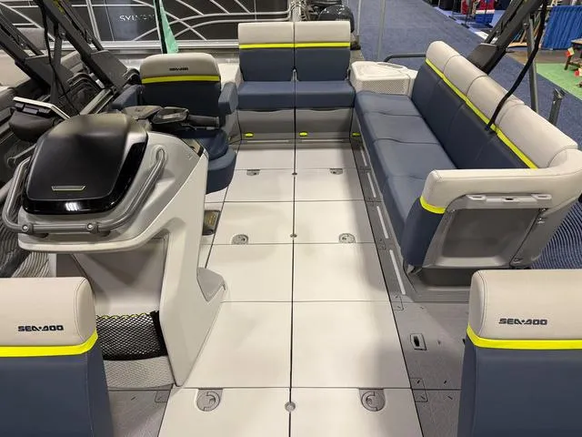 Slide: The Image of Sea-Doo Switch™ Cruise Limited 21 - 230 Hp Painted 2025 - 11