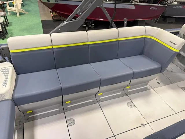 Slide: The Image of Sea-Doo Switch™ Cruise Limited 21 - 230 Hp Painted 2025 - 22