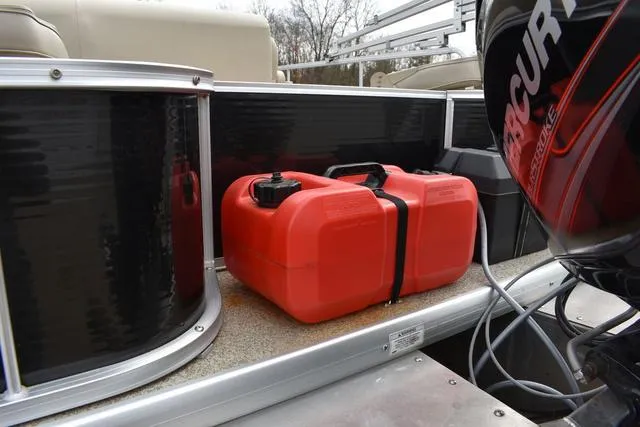 Slide: The Image of Misty Harbor 203CF 2016 - 13