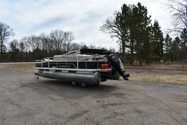 Slide: The Image of Misty Harbor 203CF 2016 - 3