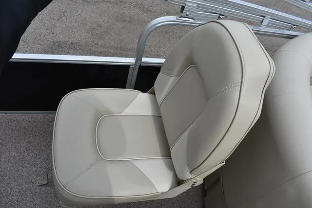 Slide: The Image of Misty Harbor 203CF 2016 - 30