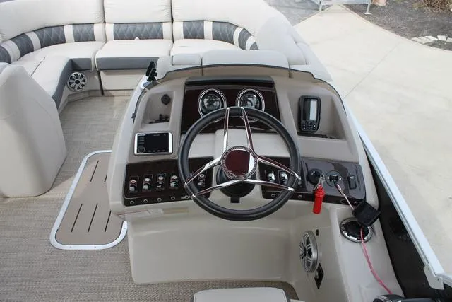 Slide: The Image of Bennington 23QCL 2018 - 10