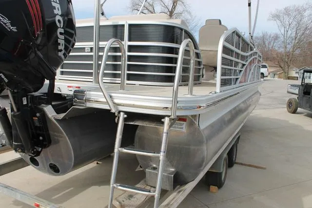 Slide: The Image of Bennington 23QCL 2018 - 6