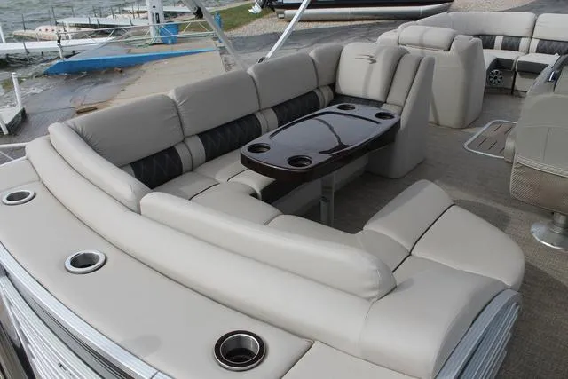 Slide: The Image of Bennington 23QCL 2018 - 8