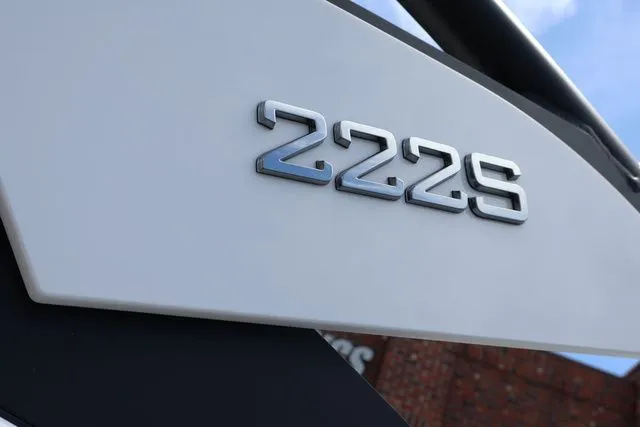 Slide: The Image of Yamaha 222S 2025 - 10