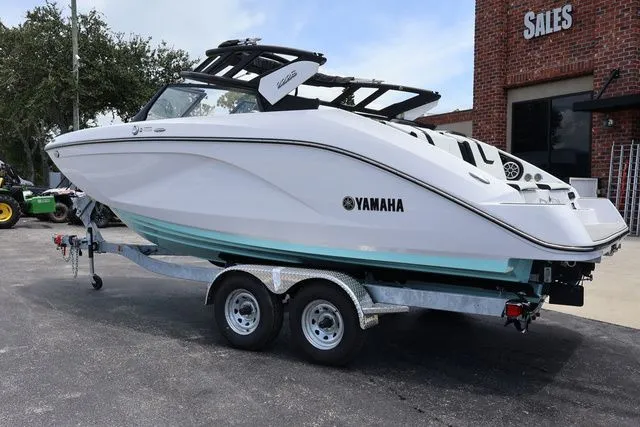 Slide: The Image of Yamaha 222S 2025 - 4