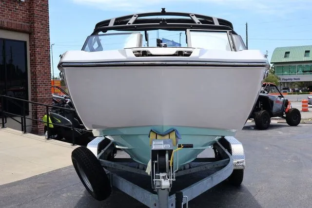 Slide: The Image of Yamaha 222S 2025 - 9