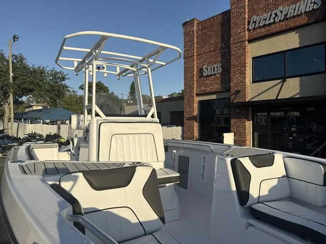 Slide: The Image of Yamaha 222 FSH Sport E 2025 - 14