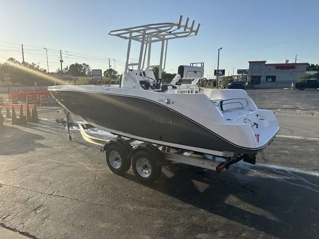 Slide: The Image of Yamaha 222 FSH Sport E 2025 - 5