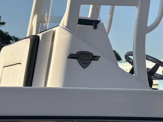 Slide: The Image of Yamaha 222 FSH Sport E 2025 - 8