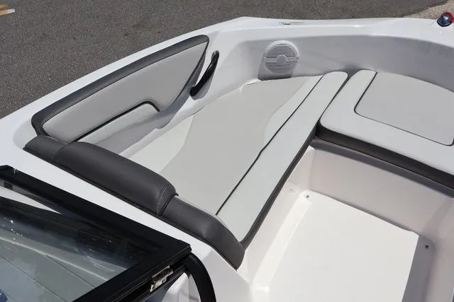 Slide: The Image of Yamaha AR190 2025 - 14