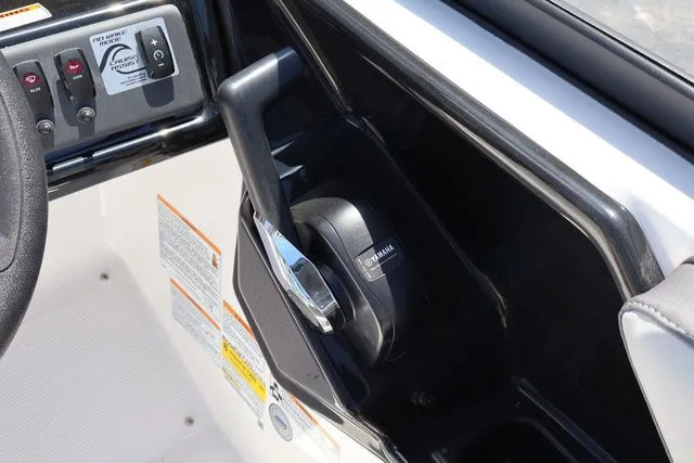 Slide: The Image of Yamaha AR190 2025 - 20