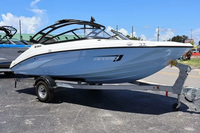 Slide: The Image of Yamaha AR190 2025 - 8