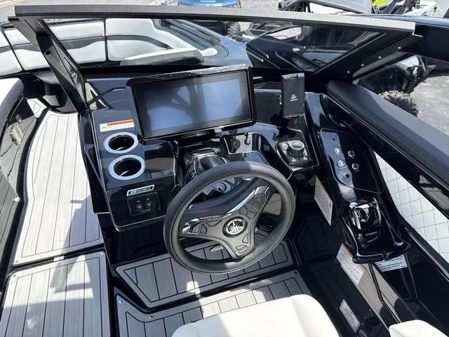 Slide: The Image of Yamaha 275SD 2025 - 11