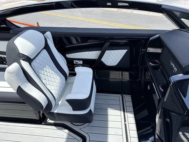 Slide: The Image of Yamaha 275SD 2025 - 13