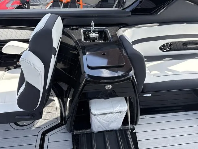 Slide: The Image of Yamaha 275SD 2025 - 15