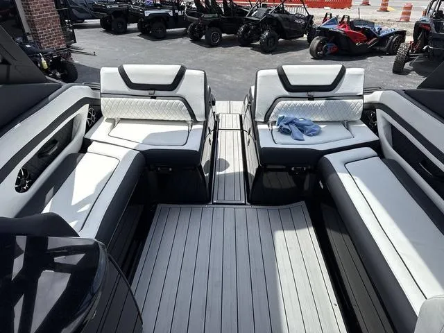 Slide: The Image of Yamaha 275SD 2025 - 16