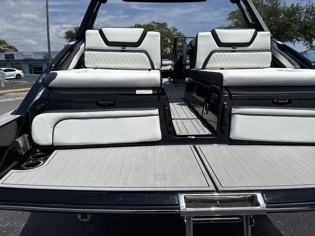 Slide: The Image of Yamaha 275SD 2025 - 21