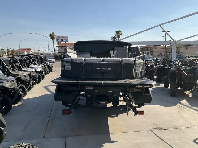 Slide: The Image of Sea-Doo Switch Sport 21 2024 - 6