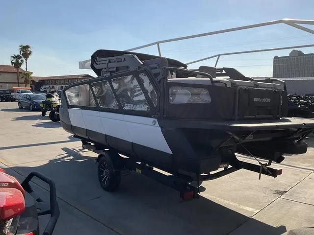 Slide: The Image of Sea-Doo Switch Sport 21 2024 - 7