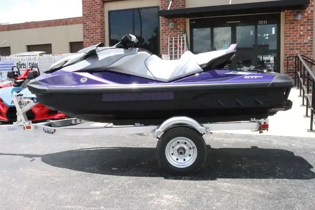 Slide: The Image of Sea-Doo GTI™ SE 130 IBR 2025 - 3