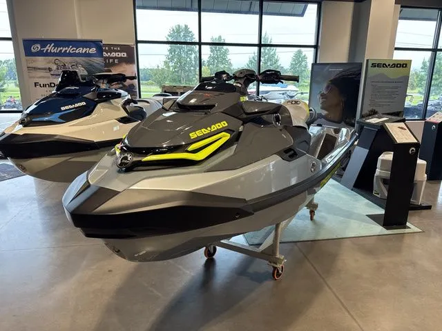 The Image of Sea-Doo RXT-X 325 WITH SOUND SYSTEM 2025 - 1