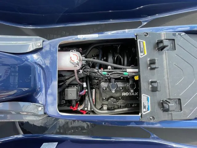 Slide: The Image of Sea-Doo GTX 2025 - 11