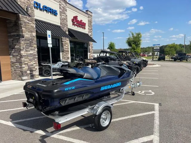 Slide: The Image of Sea-Doo GTX 2025 - 3