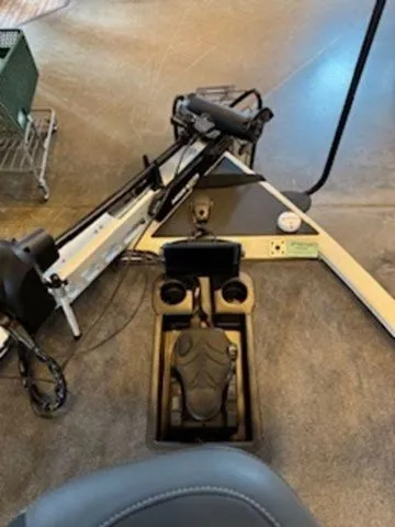 Slide: The Image of Tracker Savage 215 2025 - 19