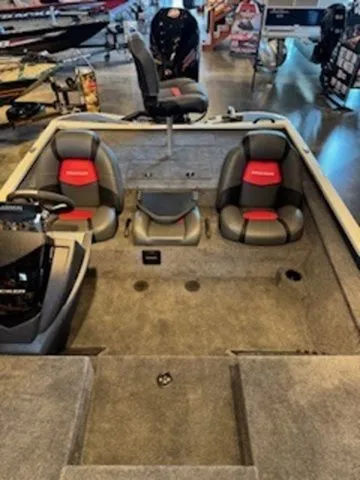 Slide: The Image of Tracker Savage 215 2025 - 20