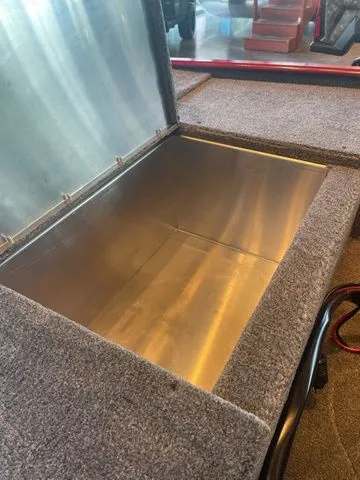 Slide: The Image of Tracker Panfish 17 2025 - 4